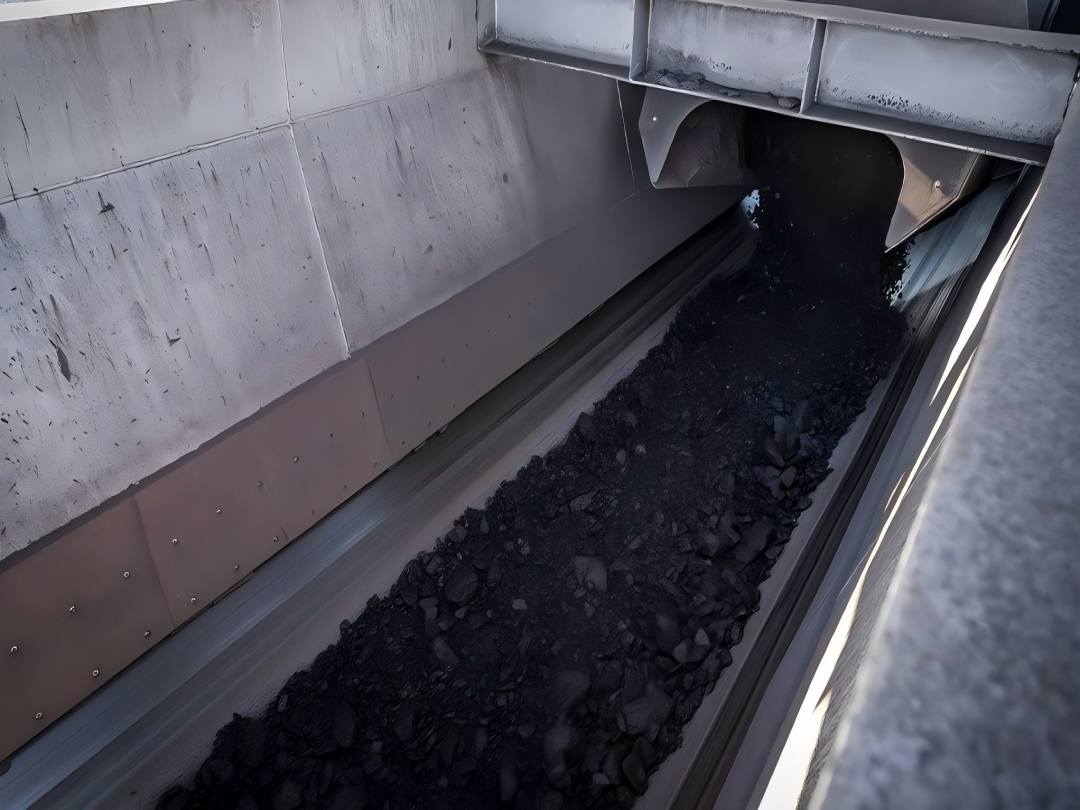 UHMWPE Wear Liners for Coal Transfer Chutes