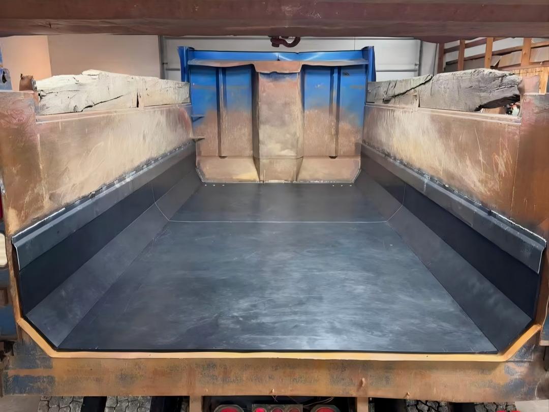 UHMWPE Screw Conveyor Wear Liners